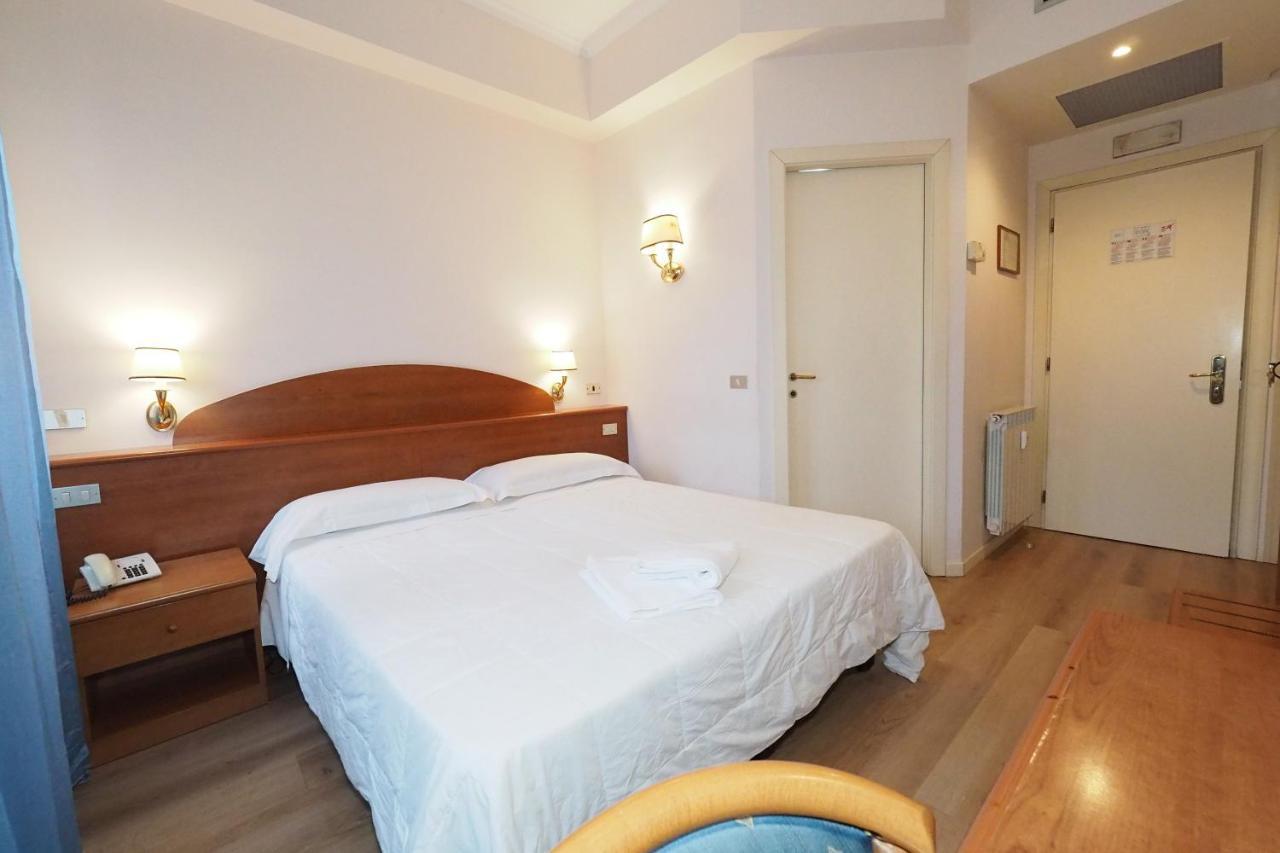 Hotel Laura Roma Dış mekan fotoğraf