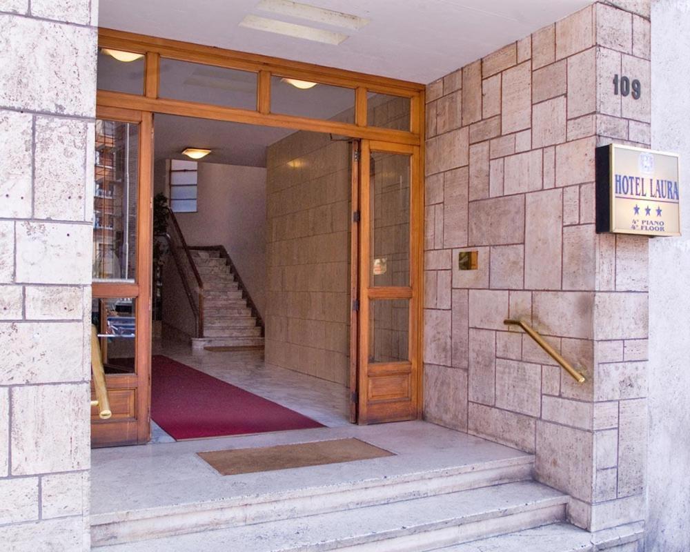 Hotel Laura Roma Dış mekan fotoğraf