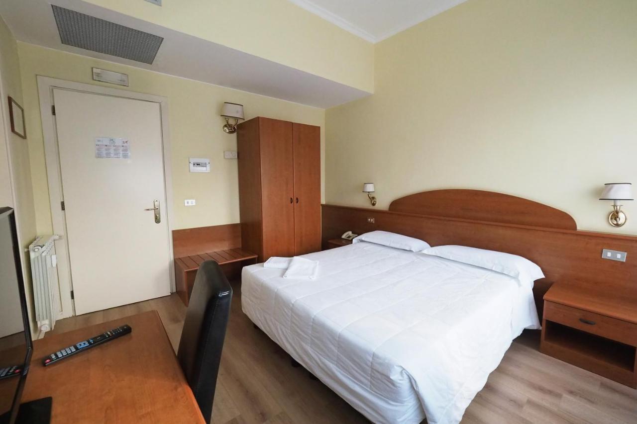 Hotel Laura Roma Dış mekan fotoğraf
